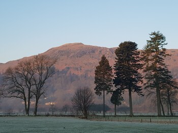 lake view country house