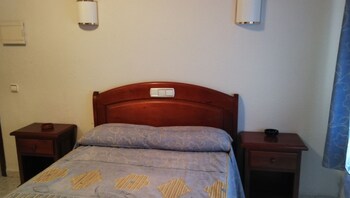 Hostal La Embajada,Castilla - La Mancha>>Talavera De La Reina,3 star