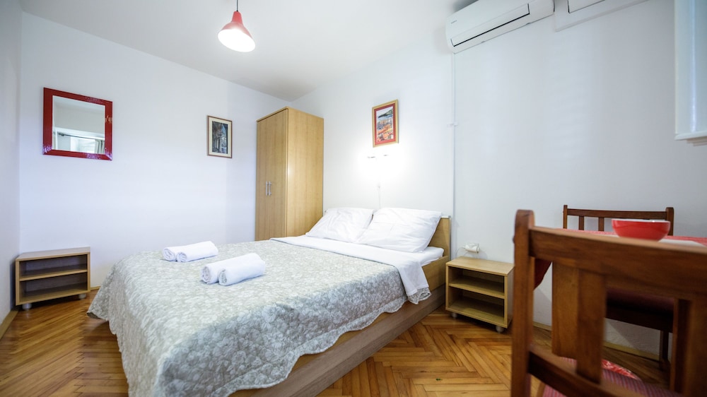 guesthouse anica