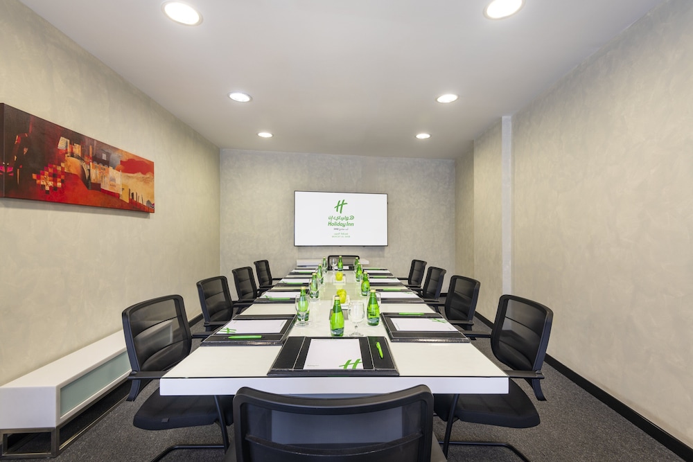 holiday inn muscat al seeb by ihg