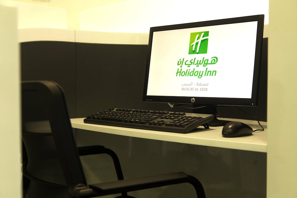 holiday inn muscat al seeb by ihg
