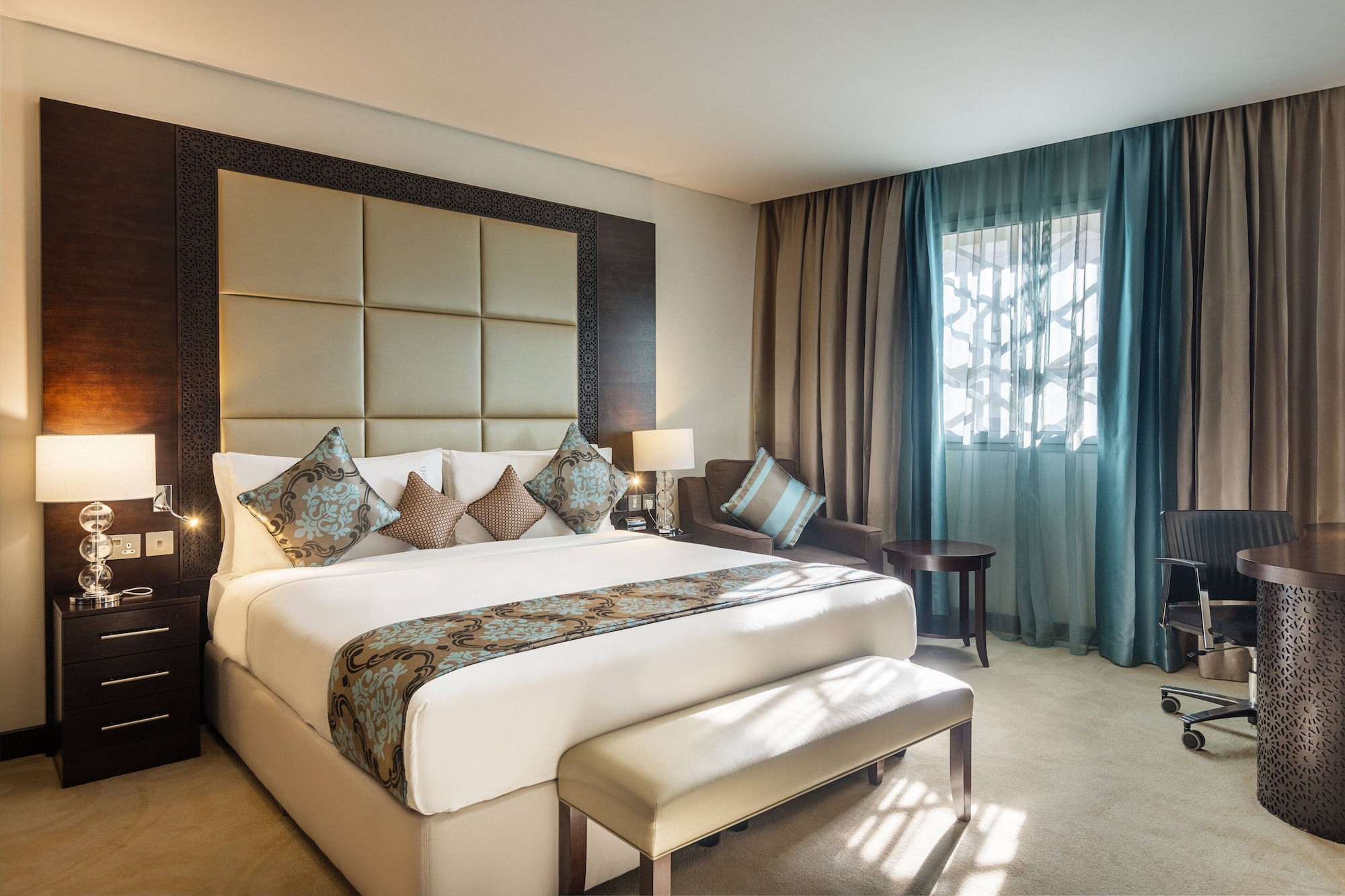 holiday inn muscat al seeb by ihg