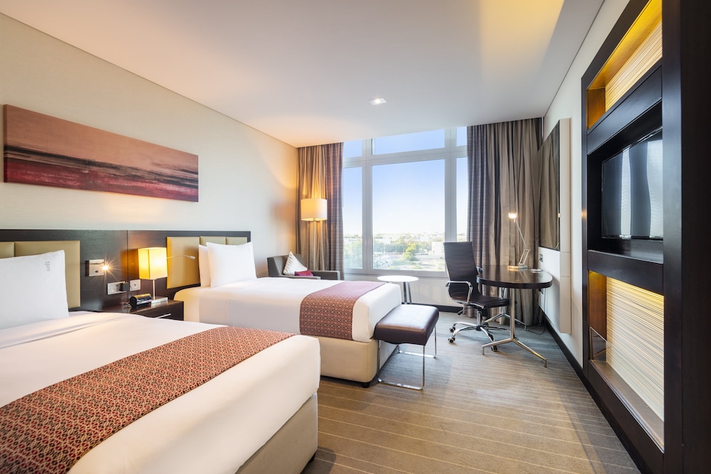 holiday inn muscat al seeb by ihg