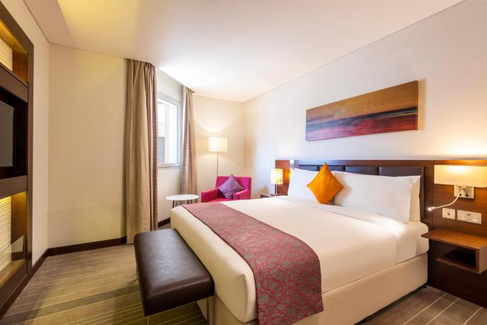 holiday inn muscat al seeb by ihg