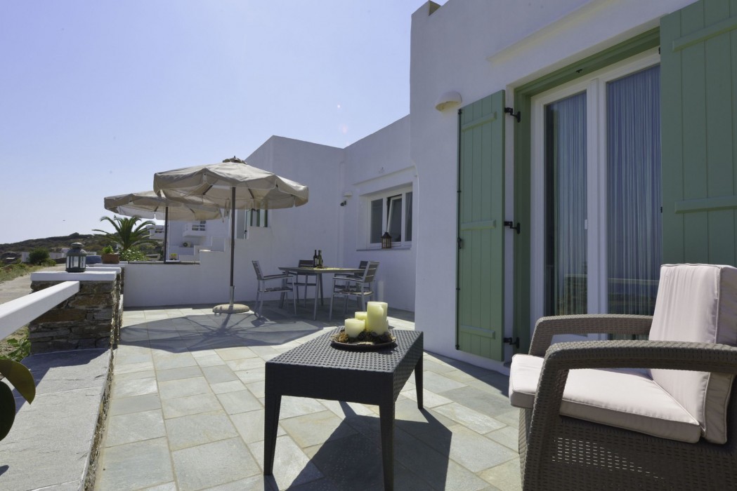 rooms and apartments archontou