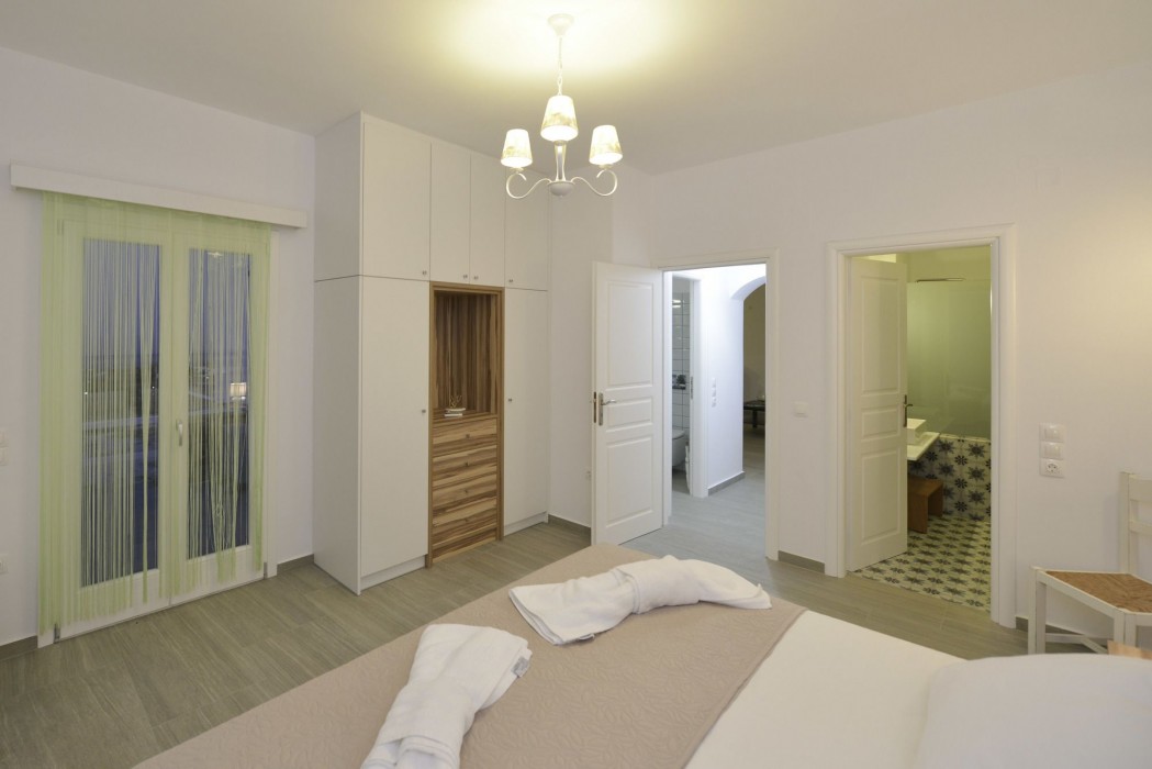 rooms and apartments archontou