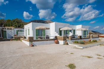 rooms and apartments archontou