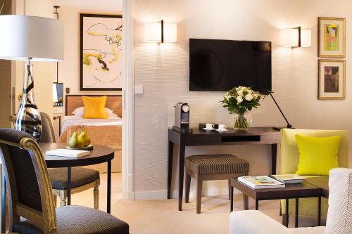 Hotel Balmoral,Near Lido,4 star