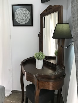 aloe luxury apartments and suites