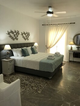 aloe luxury apartments and suites