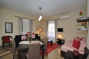 aloe luxury apartments and suites