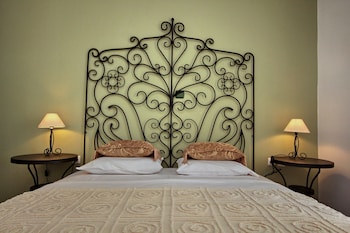 aloe luxury apartments and suites