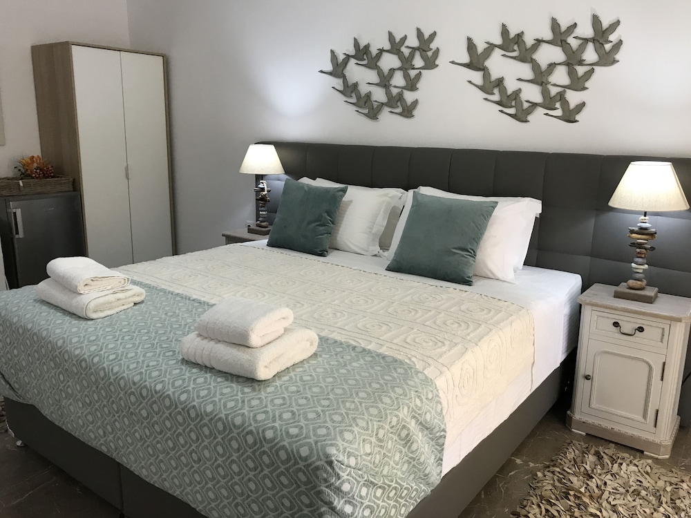 aloe luxury apartments and suites
