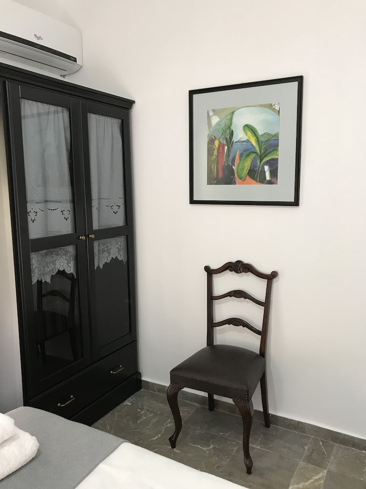 aloe luxury apartments and suites