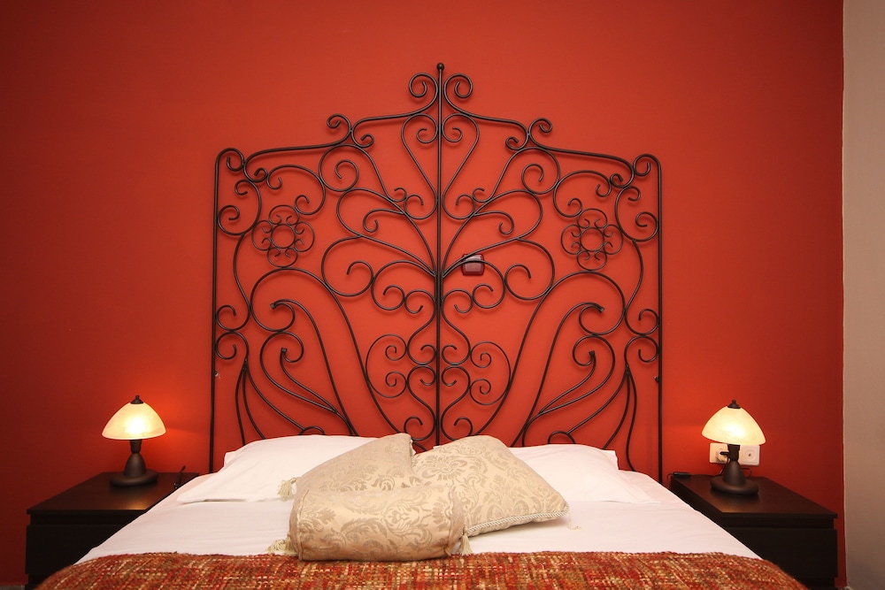 aloe luxury apartments and suites