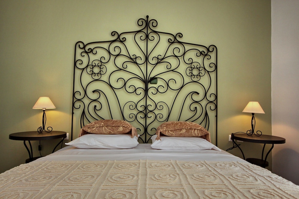 aloe luxury apartments and suites