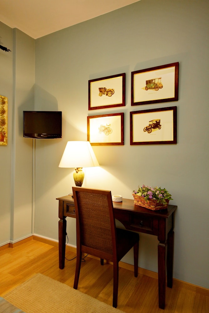 aloe luxury apartments and suites