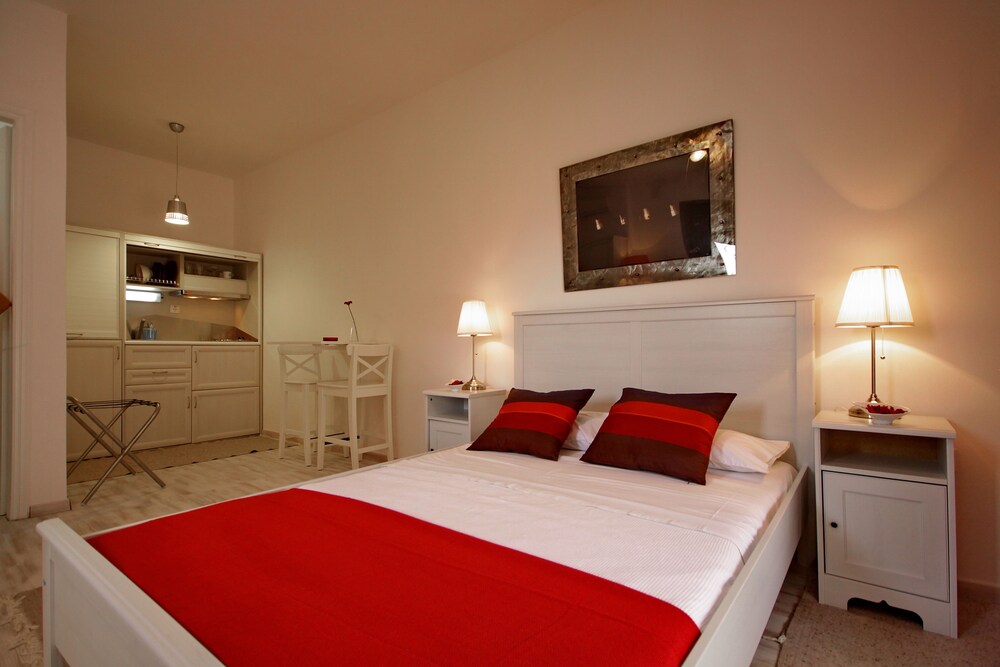 aloe luxury apartments and suites