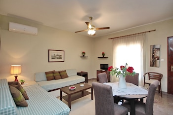 aloe luxury apartments and suites