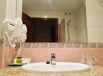 Hotel Alonso De Monroy,Caceres Province>>Belvis De Monroy,3 star