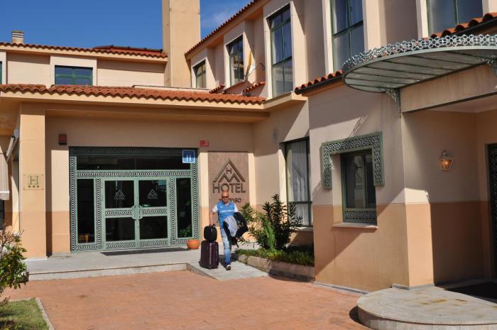 hotel alonso de monroy