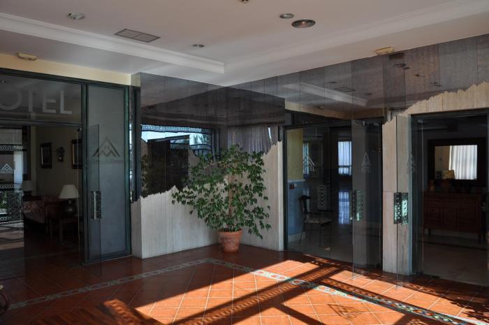 hotel alonso de monroy