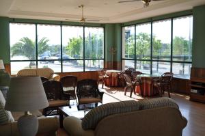 hotel alonso de monroy