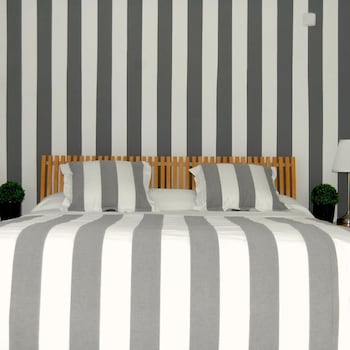 hostal cervantes