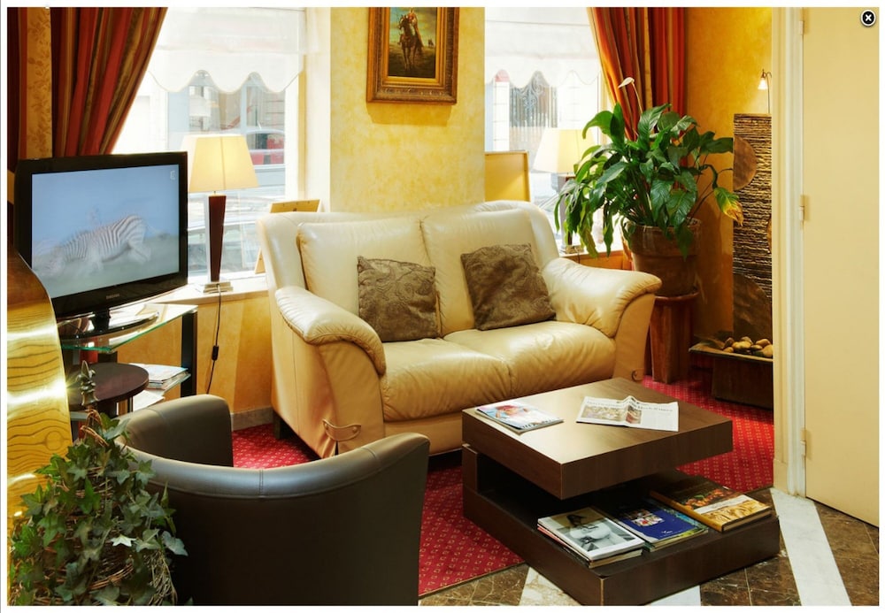 hotel poussin