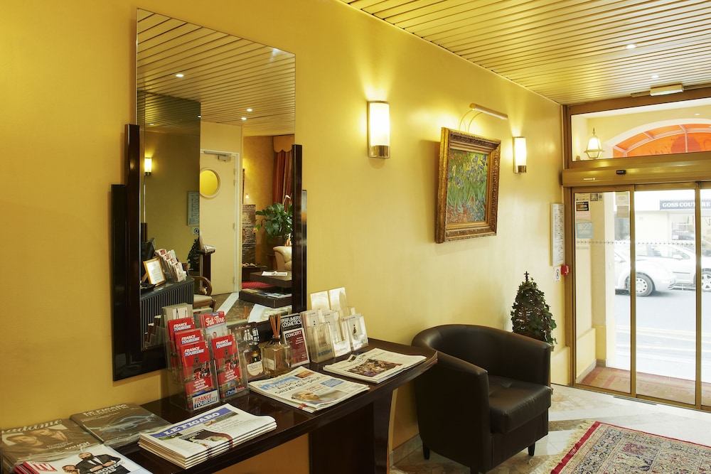 hotel poussin