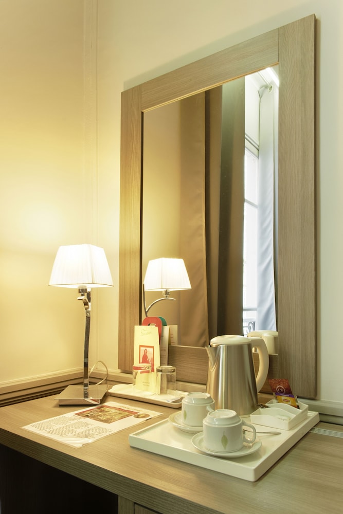 hotel poussin