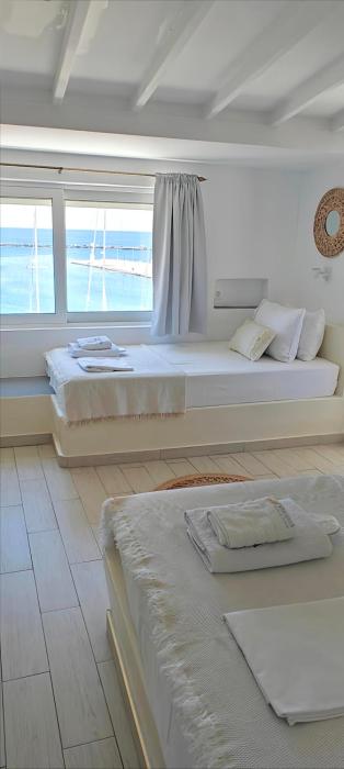 tinos