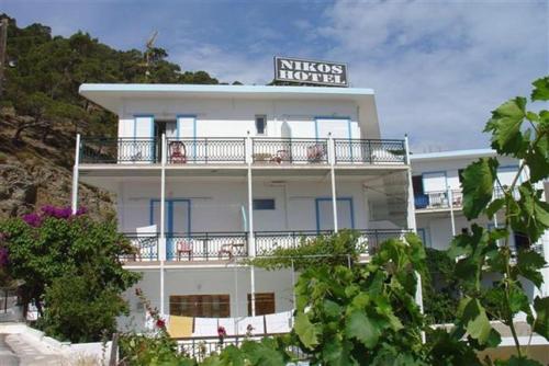 nikos hotel