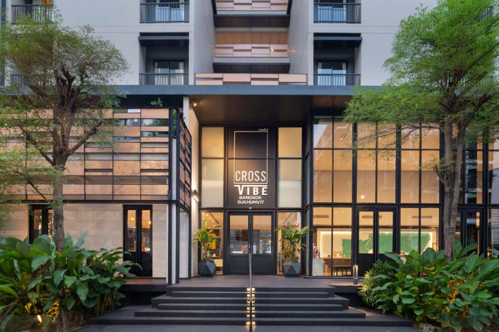 cross vibe sukhumvit hotel