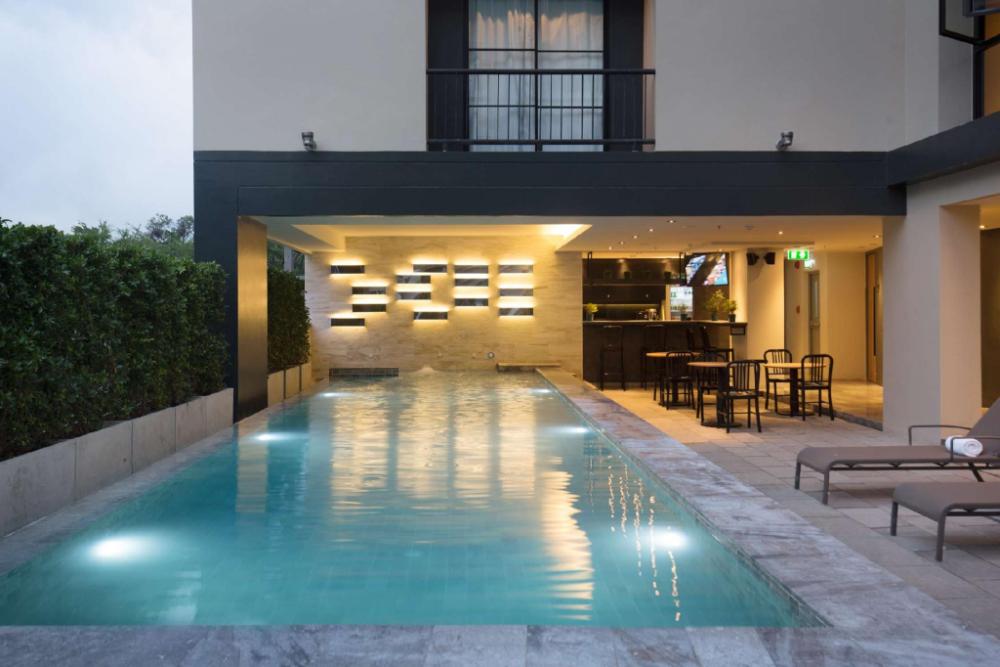 cross vibe sukhumvit hotel