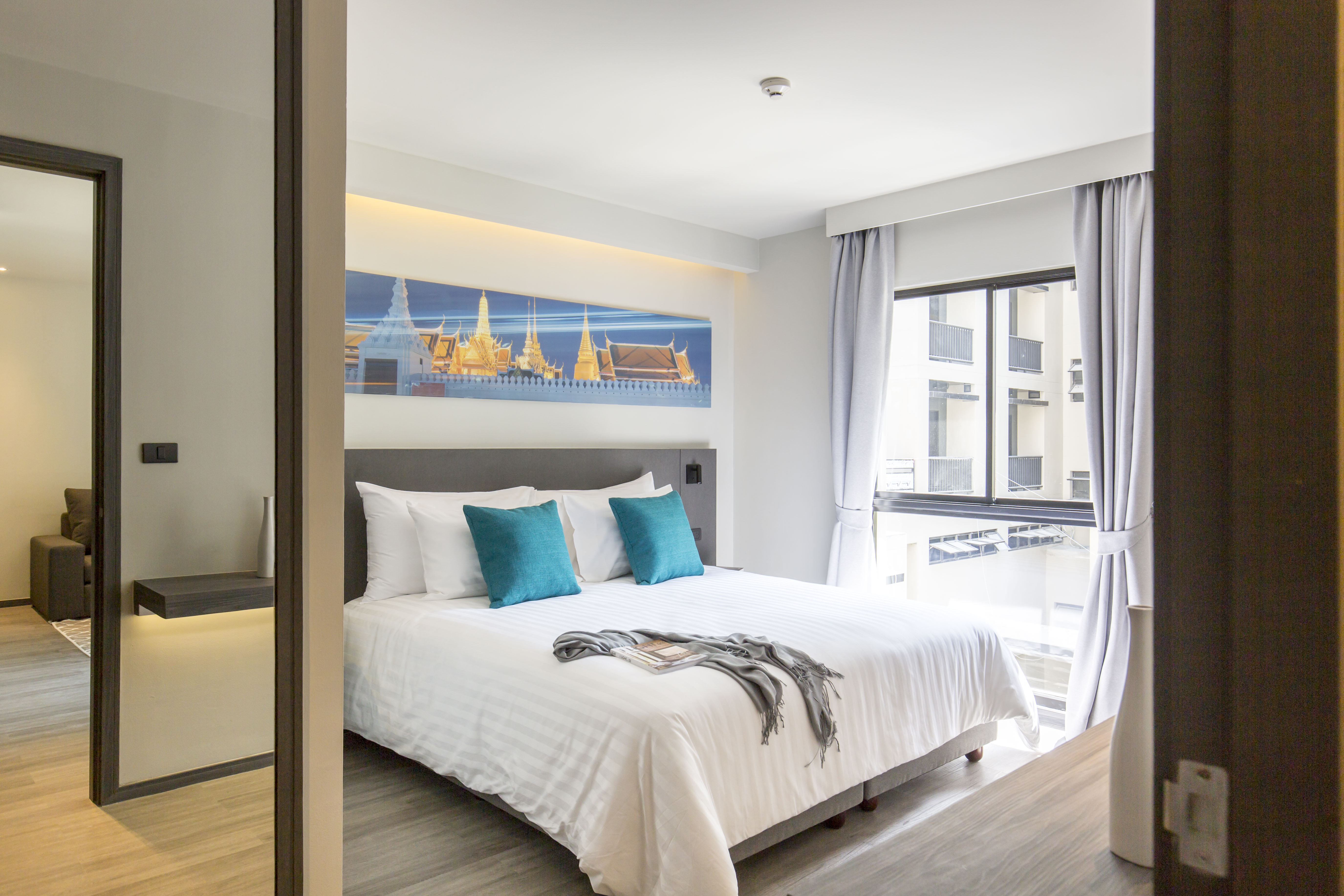 cross vibe sukhumvit hotel