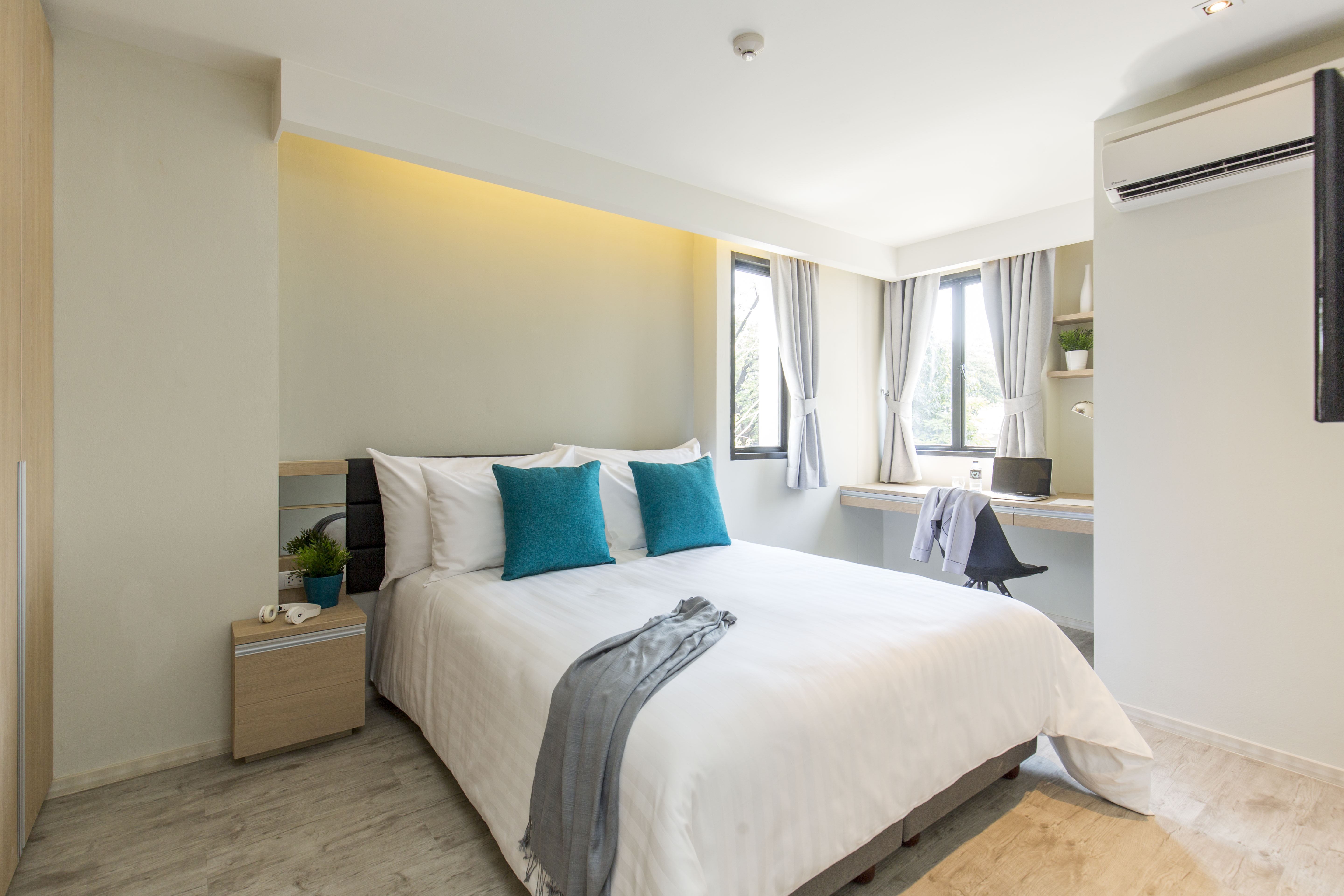 cross vibe sukhumvit hotel