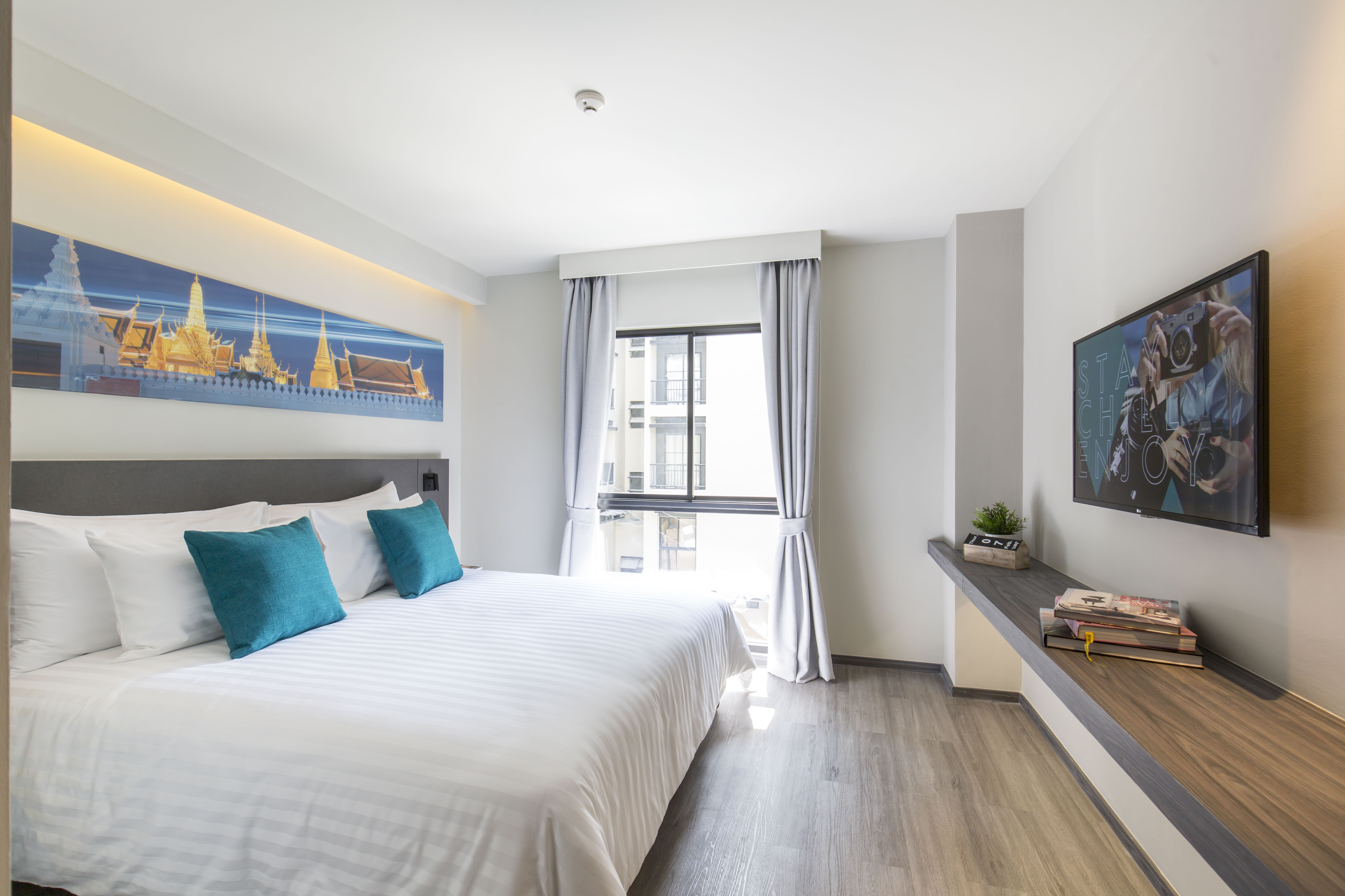 cross vibe sukhumvit hotel