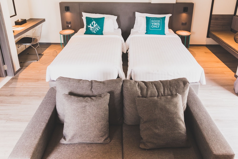 cross vibe sukhumvit hotel