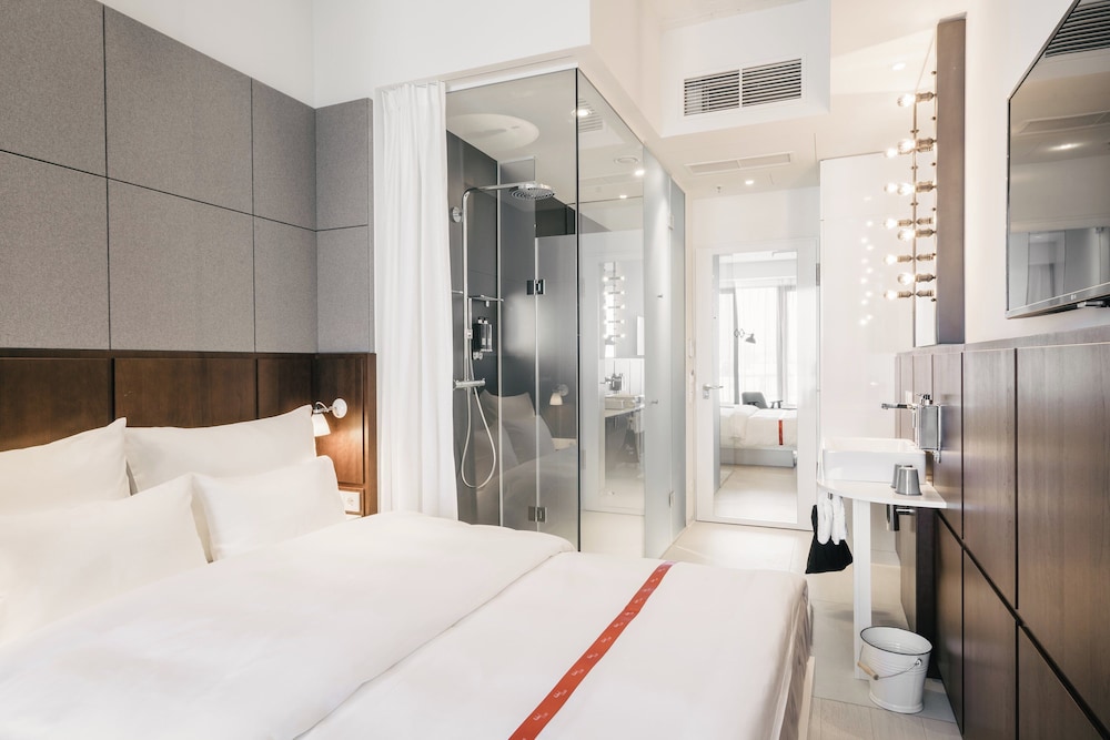 ruby lilly hotel munich