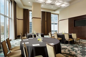 embassy suites by hilton denver downtown convention center