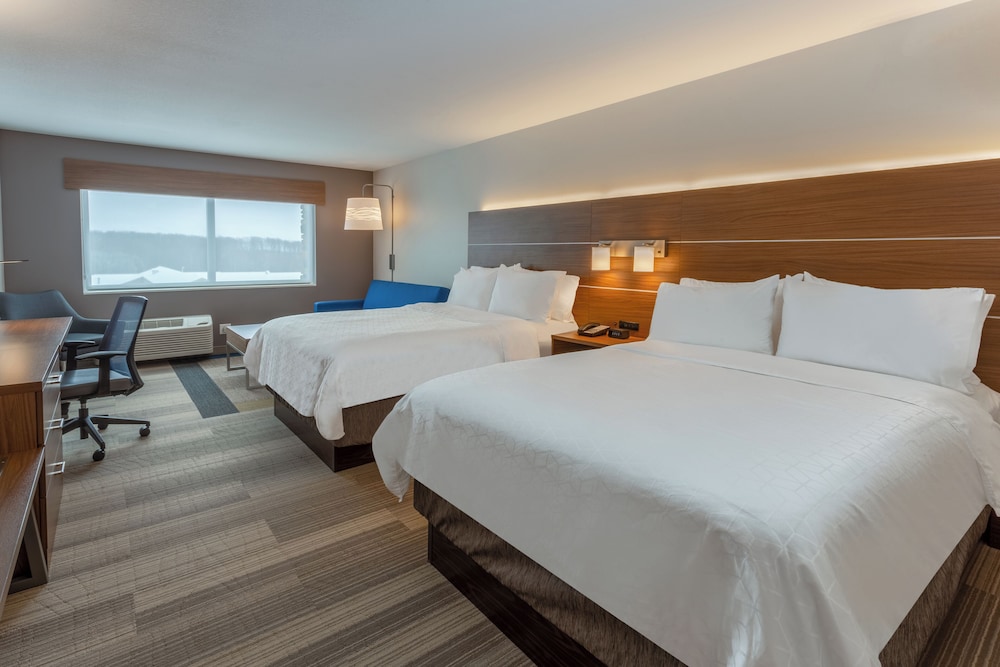 holiday inn express and suites rice lake by ihg
