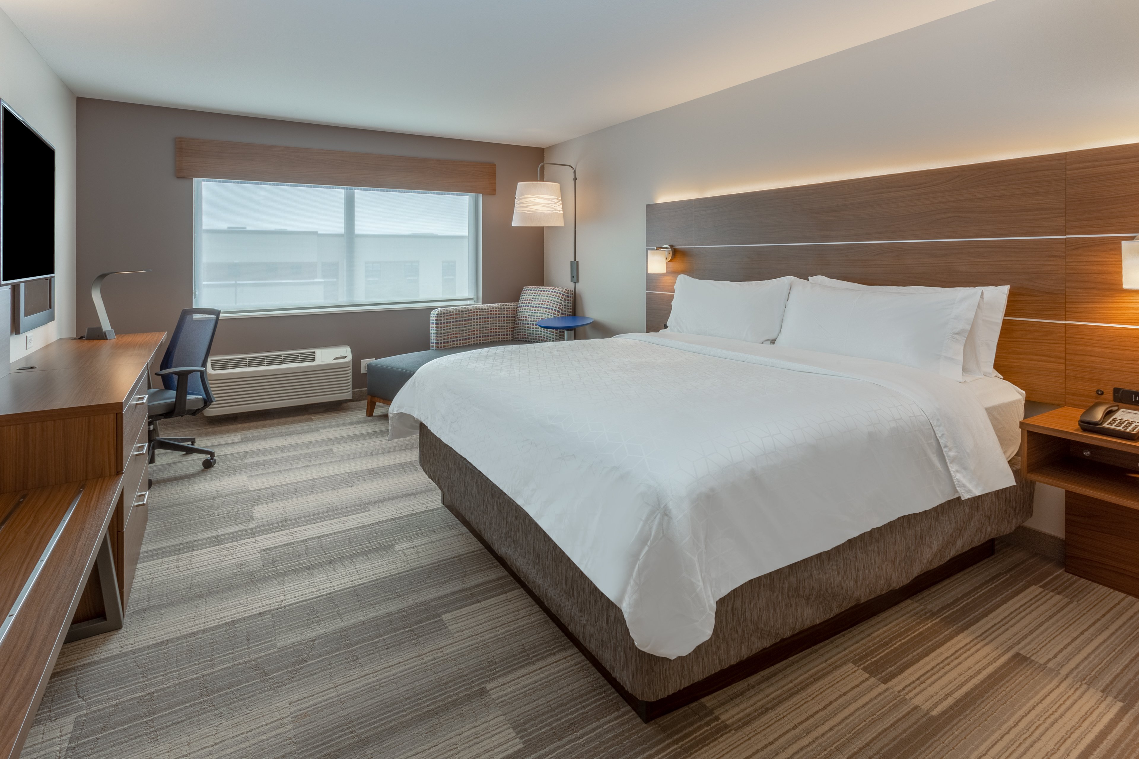 holiday inn express and suites rice lake by ihg