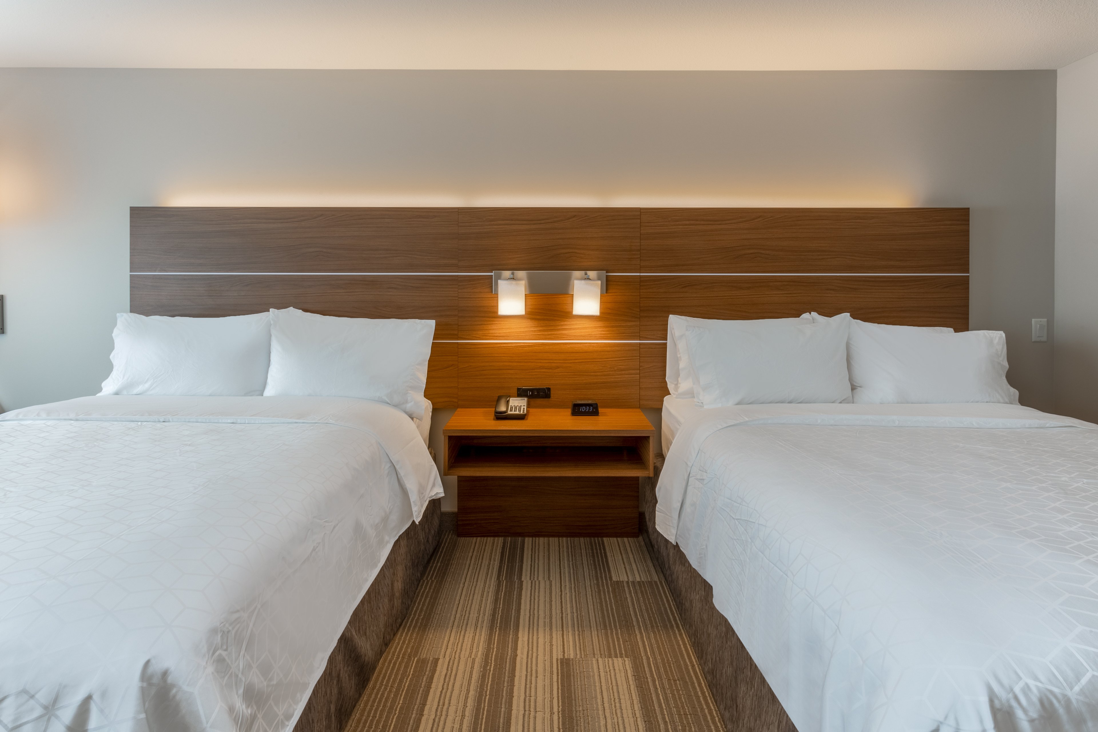 holiday inn express and suites rice lake by ihg