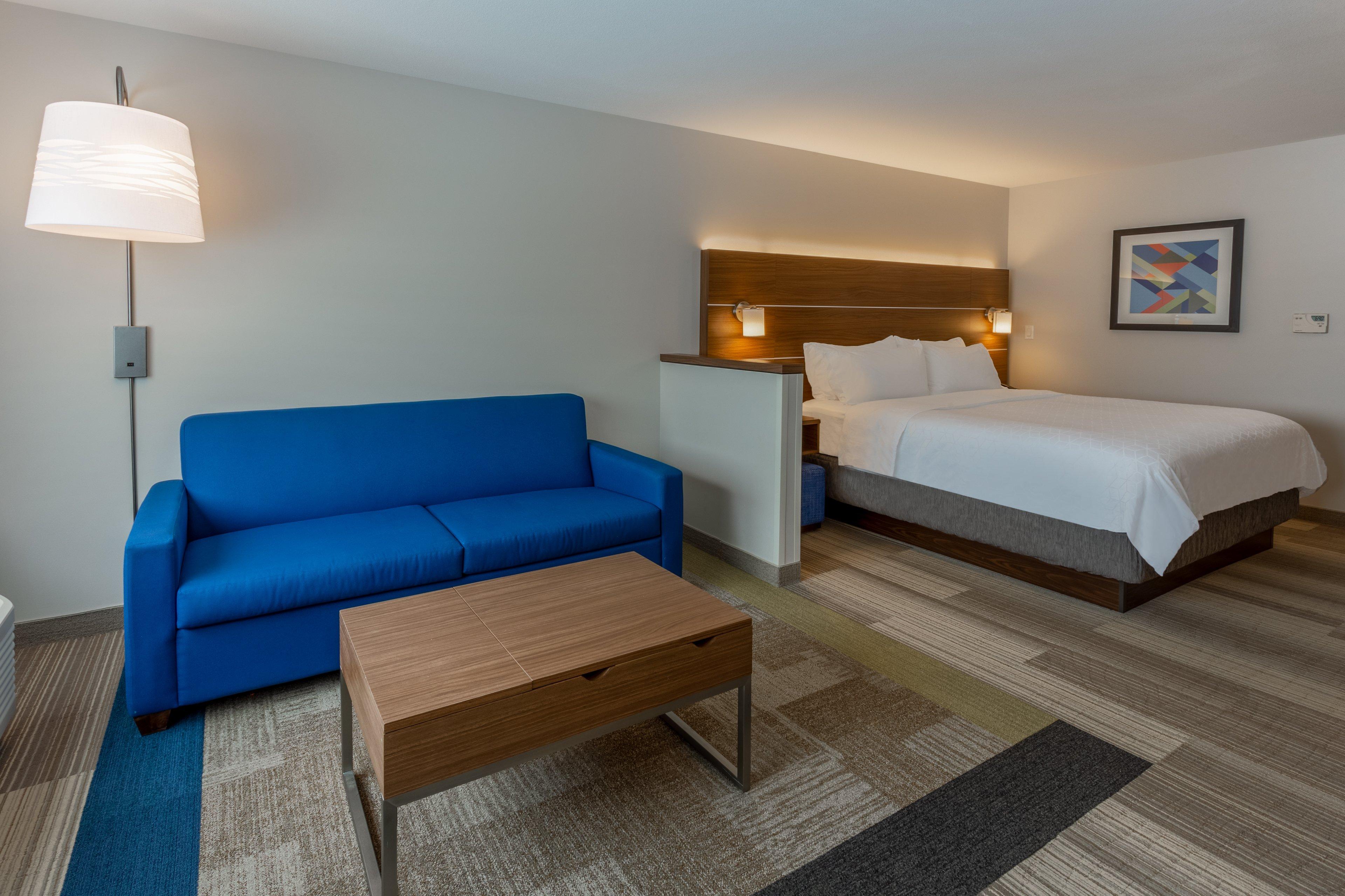 holiday inn express and suites rice lake by ihg