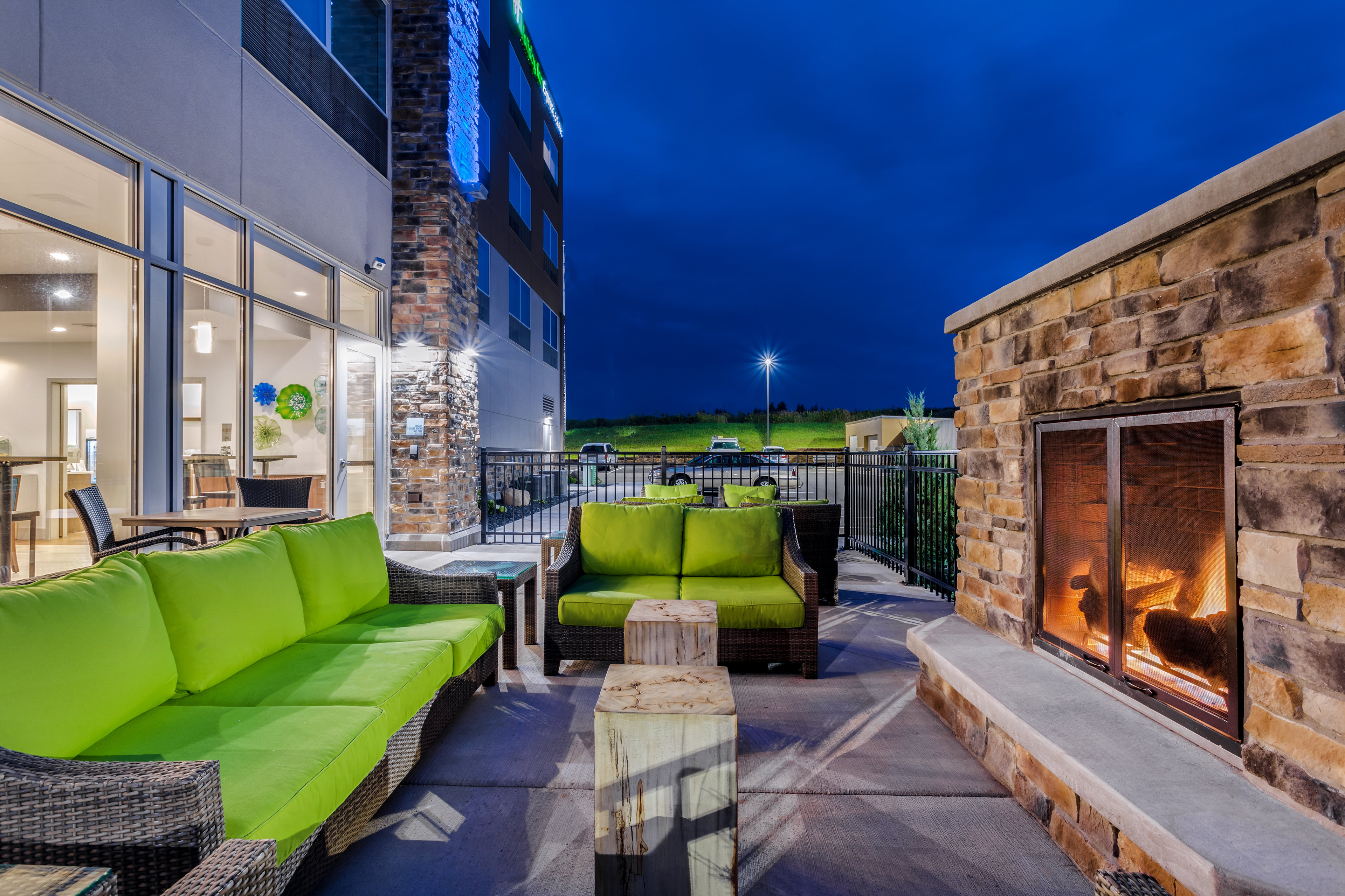 holiday inn express and suites rice lake by ihg