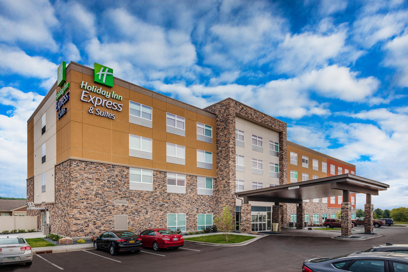 holiday inn express and suites rice lake by ihg