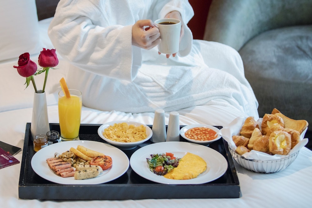 holiday inn doha the business park by ihg