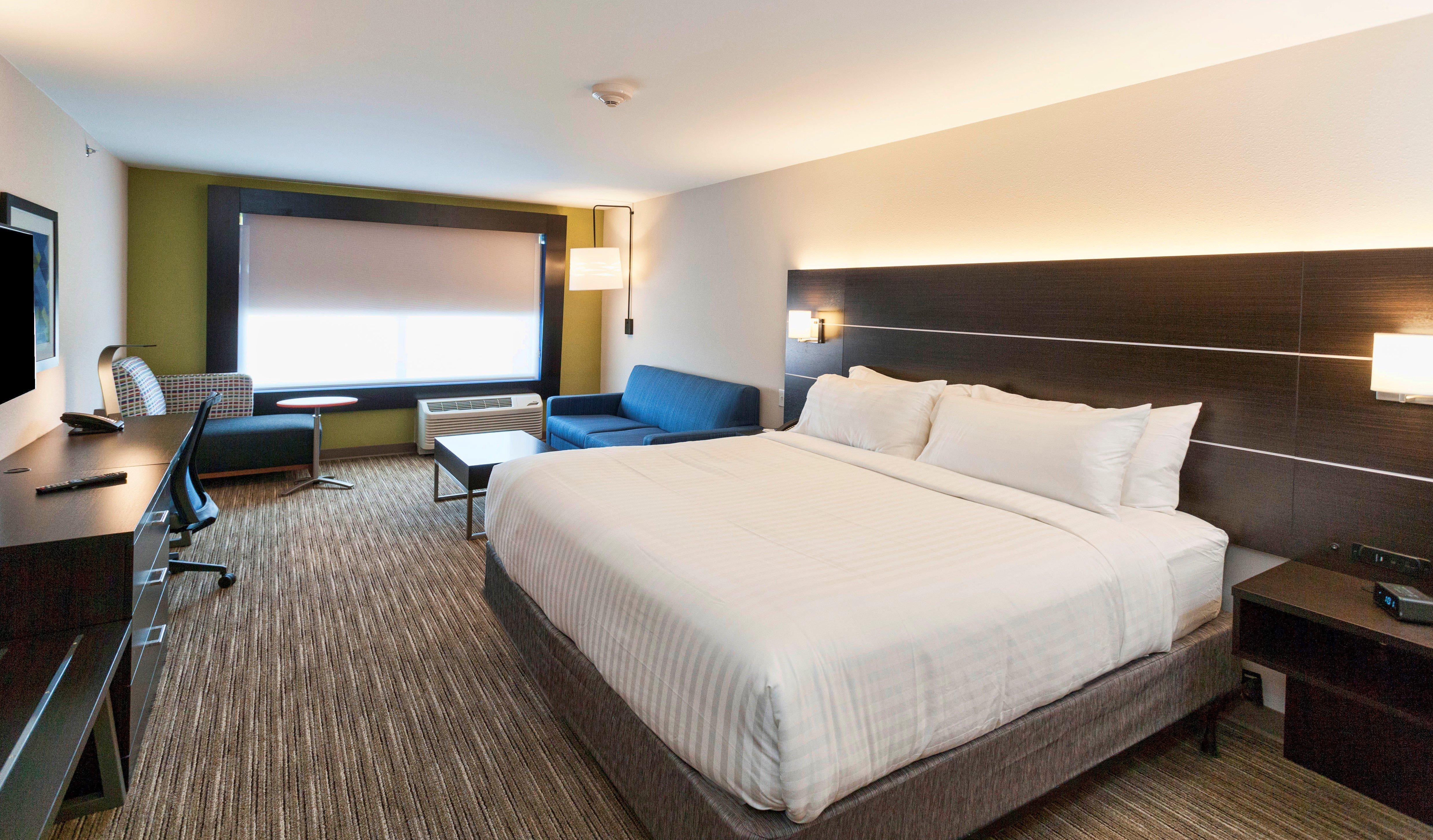 holiday inn express and suites dodge city by ihg