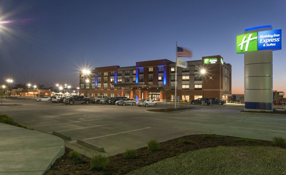 holiday inn express and suites dodge city by ihg
